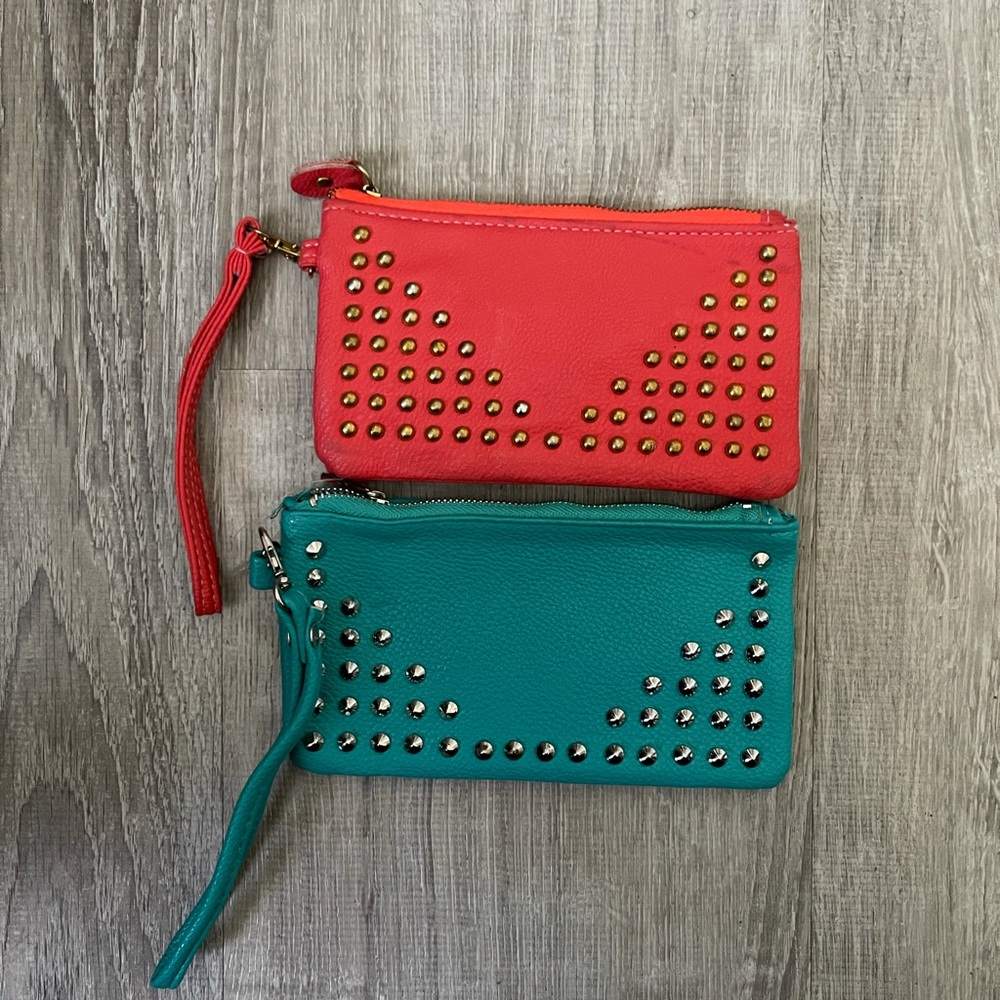2 wristlet